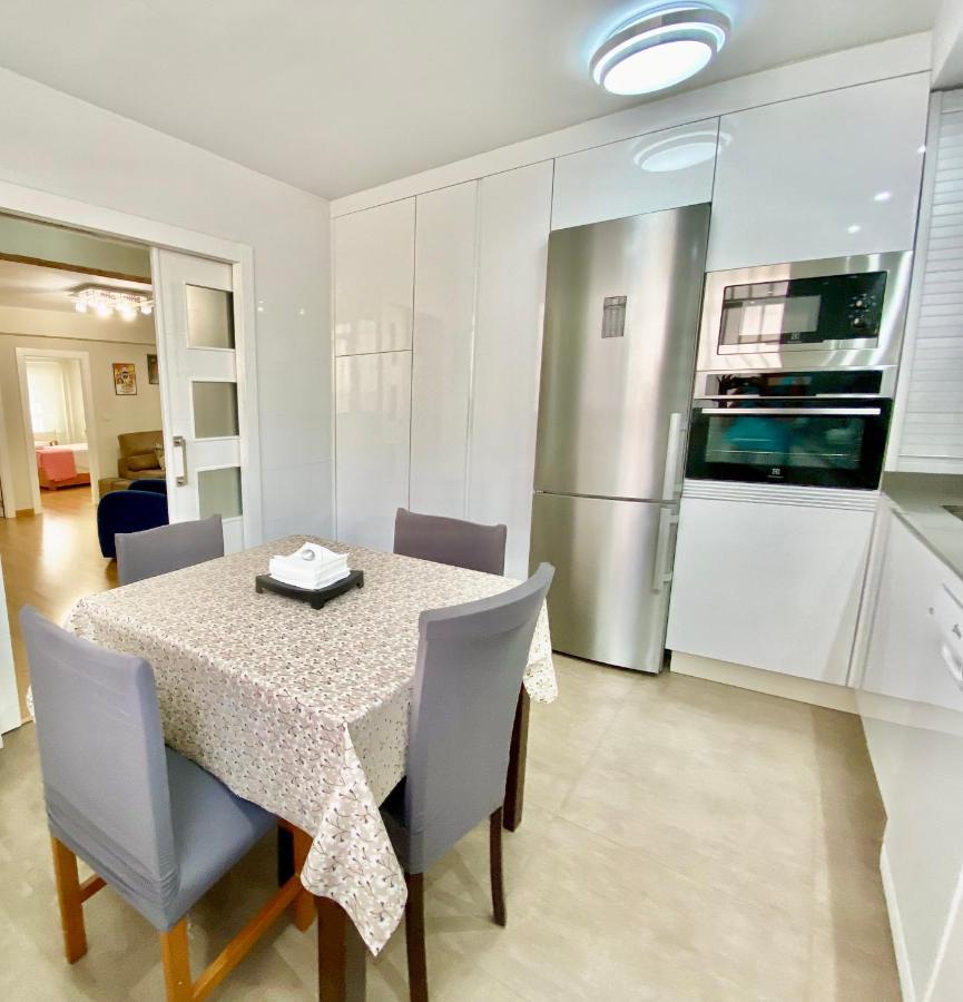 Apartamento Con Parking Gratis En El Centro, 2 Dormitorios Almería Exterior foto